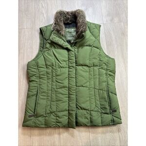EDDIE BAUER Goose Down Vest Women's Medium M Green Faux Fur Shearling Collar‎